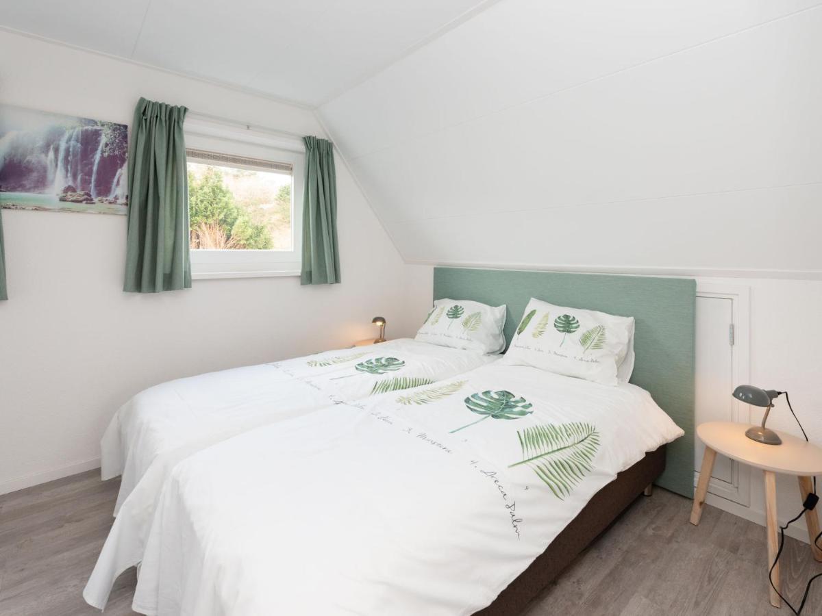 Quaint Apartment In Schoorl Near Tennis Court Exterior photo
